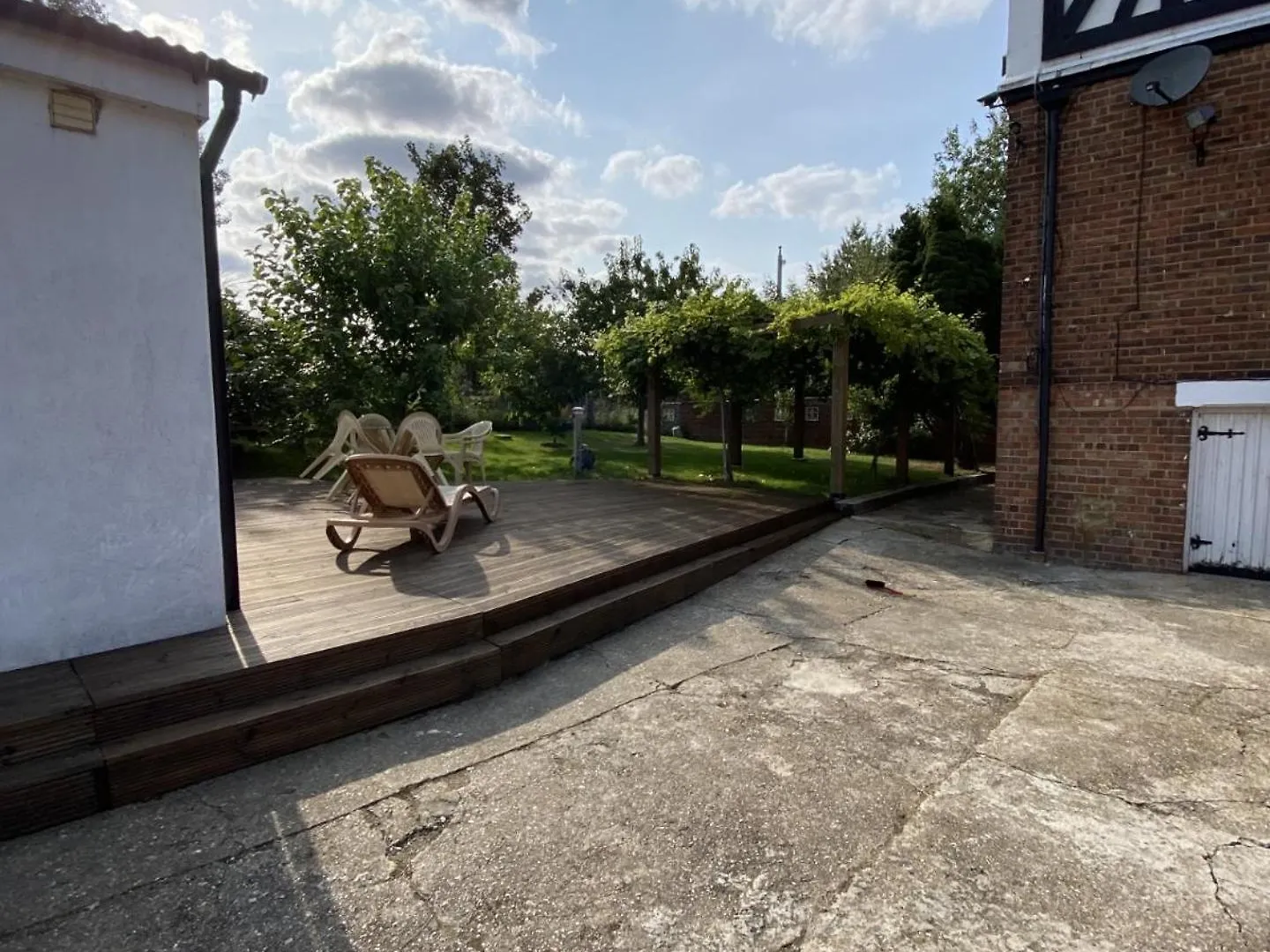 Idyllic Cottage In Jubilee Park London 0*,